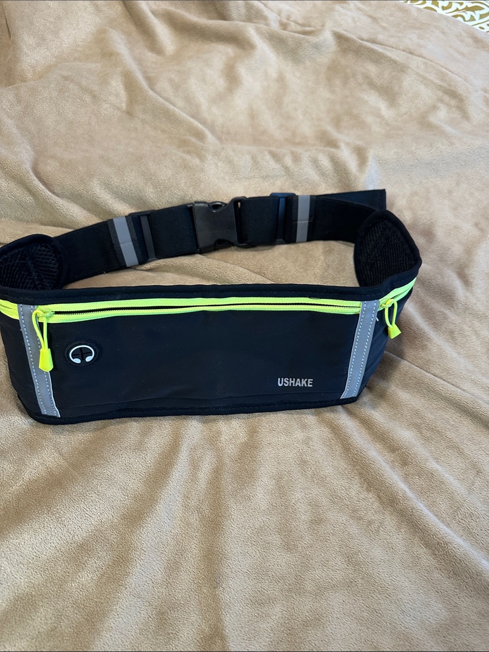 Ushake Black Belt Pack with Neon Yellow Trim
